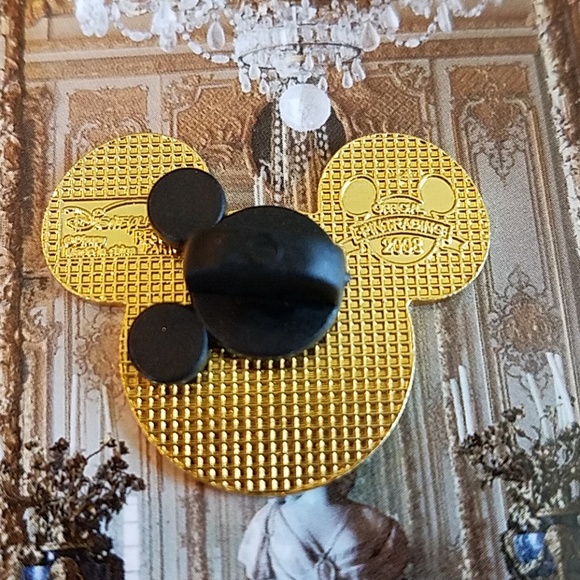 Disney pin. $7 each or 4 pins for $15 - Picture 2 of 5